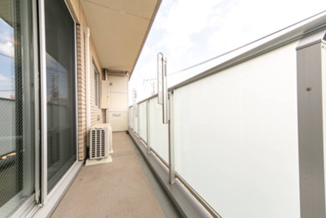 ラグゼガーデン松原のバルコニー|※写真は同タイプ住戸です。