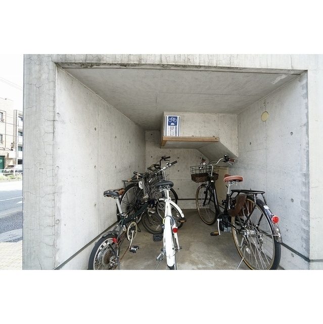 ＯＣＴＯＦＯＬＩＡの外観