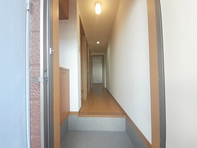 メゾン・ボヌールＦⅠの玄関