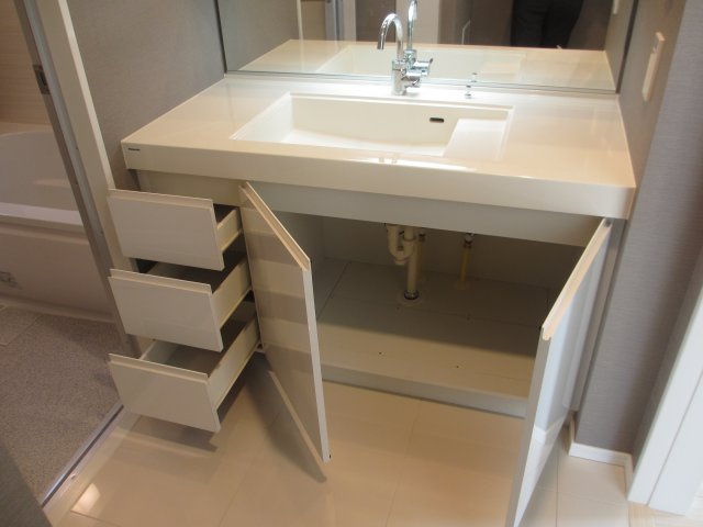 シティハウス南品川の独立洗面台