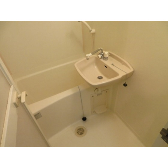 アヴェニール高井戸の浴室