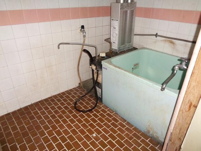 杉田店舗の浴室