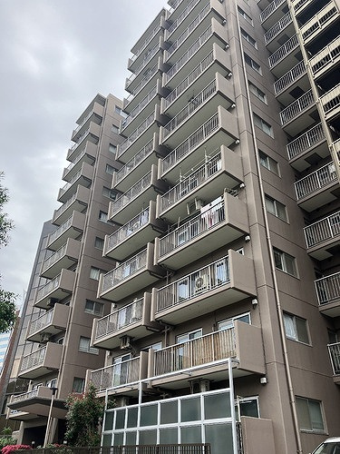 メガロン御殿山の外観