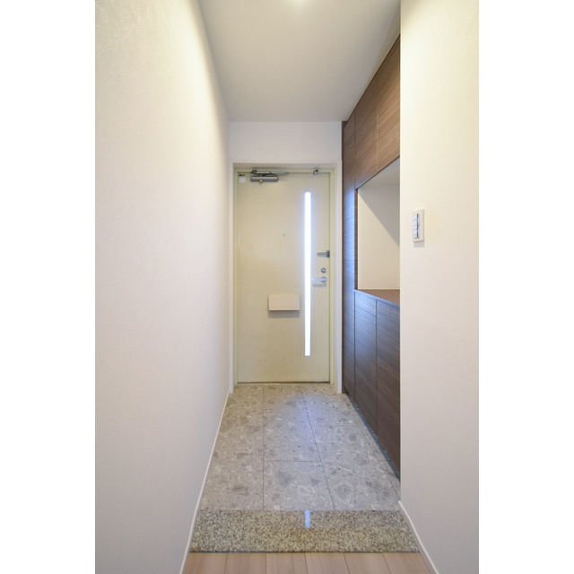 レジデンス世田谷等々力の玄関