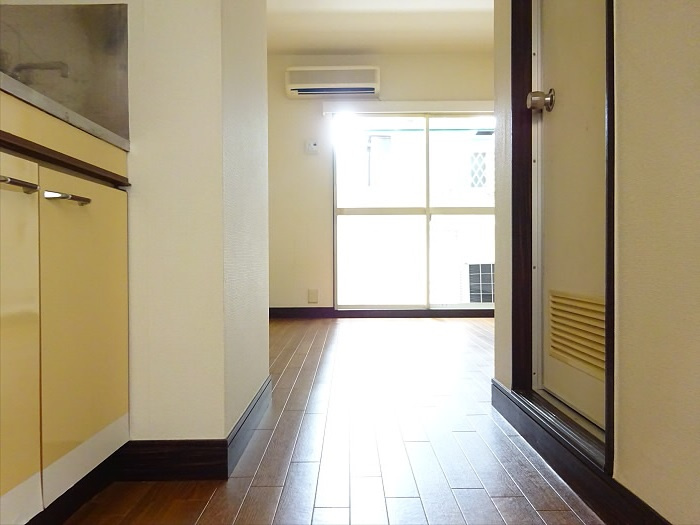 ダジュール松原の玄関