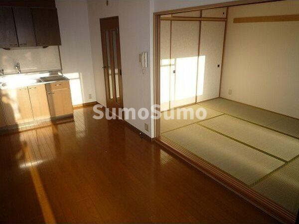 グランベルデ丸善の和室