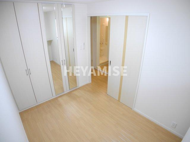 サンリバーの洋室|※反転間取りのお部屋の画像です※現況を優先します