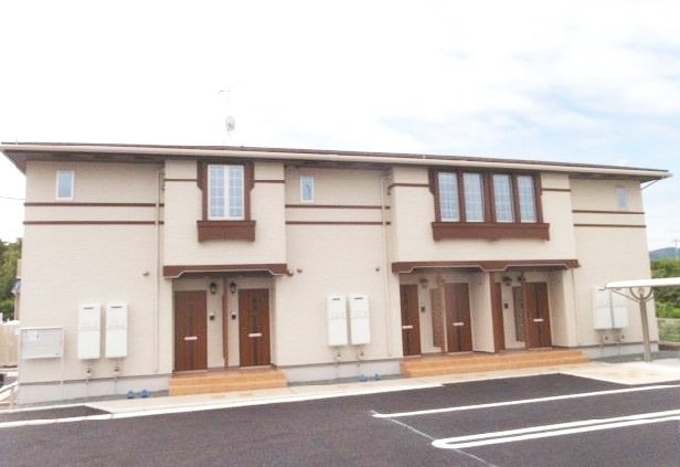 プラシードＢの外観