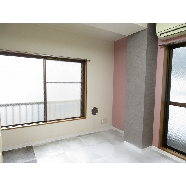 ダイヤモンドレジデンス西日暮里第三の居間・リビング|居室