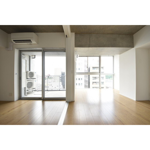 ミレドゥーエ日暮里の内装