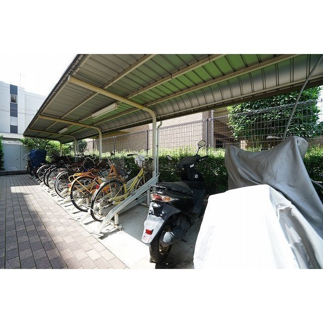 ラ・ポームの駐車場|駐車場