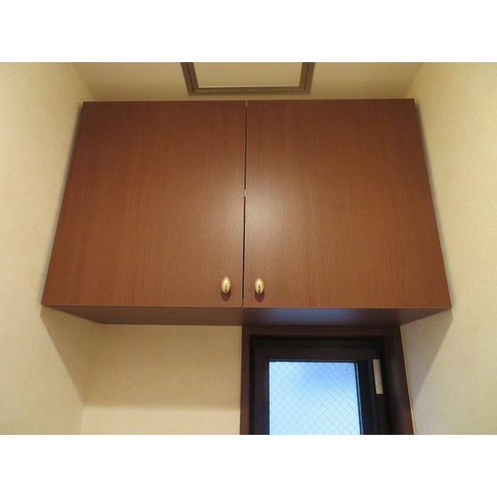 西川ビルの洗面所|トイレ上部収納