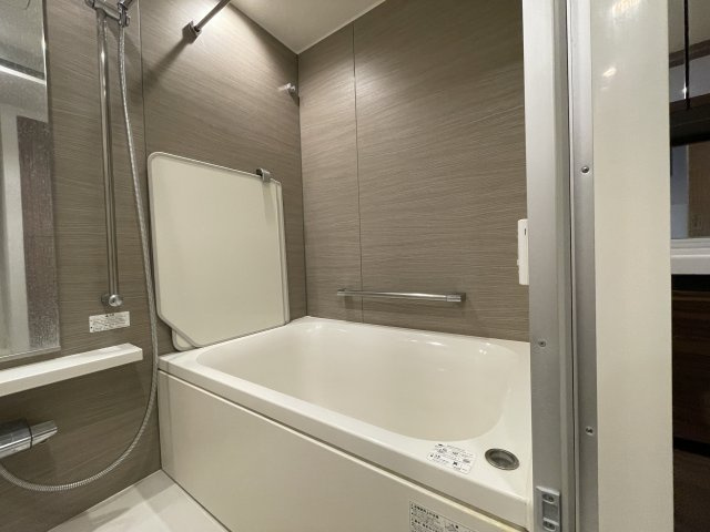 プレシス東京三ノ輪の浴室