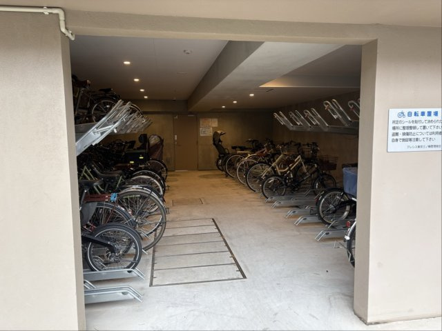 プレシス東京三ノ輪のロビー