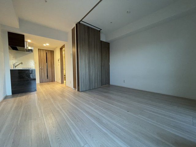 プレシス東京三ノ輪の居間・リビング