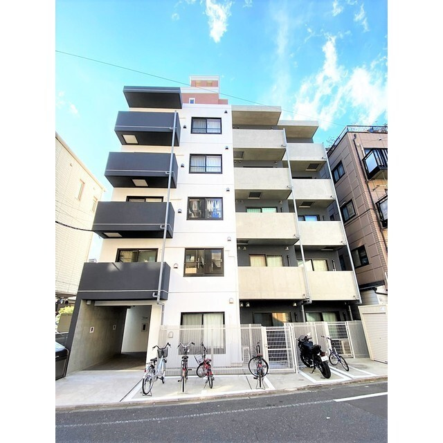 ラシクラス日暮里の外観