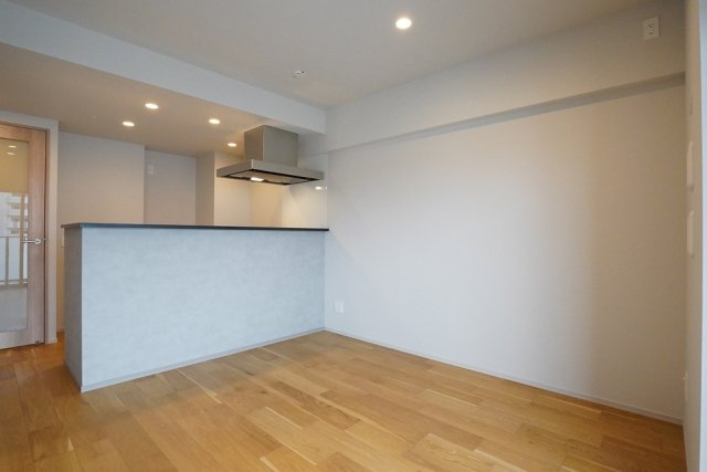 イニシア東京尾久の居間・リビング