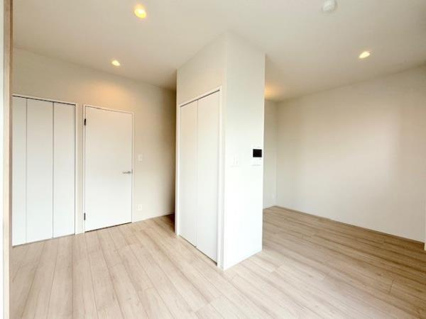 プラザ・ラ・ポールの居間・リビング