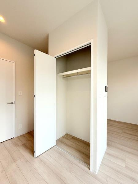 プラザ・ラ・ポールの居間・リビング