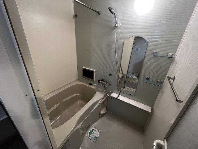 クラスタ台東根岸の浴室