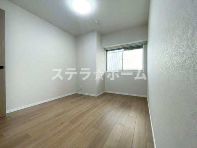 第一茨木ビューハイツ1号棟の洋室|きれいな洋室です