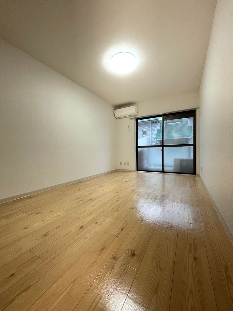 煉瓦館82の居間・リビング|※画像は同物件別室となります。