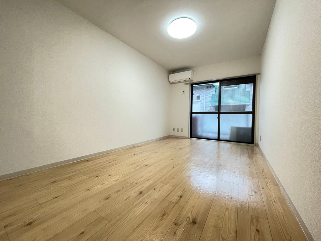 煉瓦館82の居間・リビング|※画像は同物件別室となります。