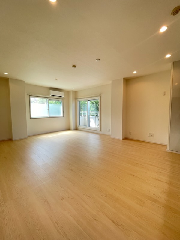 KT千石ハイツの居間・リビング