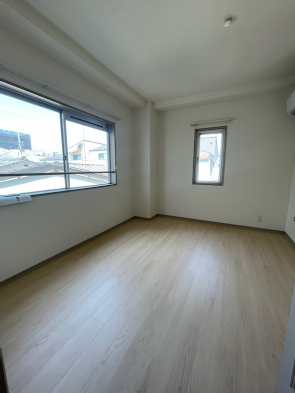 KT千石ハイツの洋室