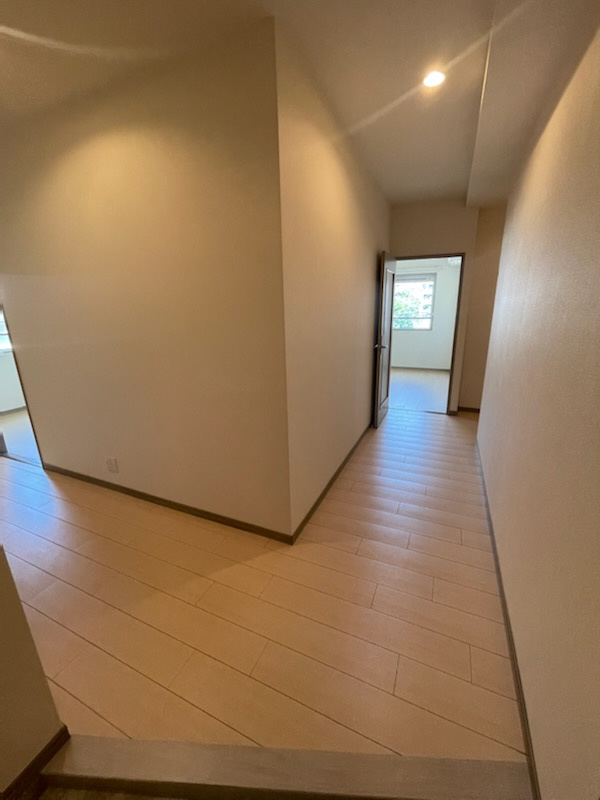 KT千石ハイツの玄関