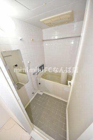 大阪市浪速区元町３丁目の賃貸マンションの浴室