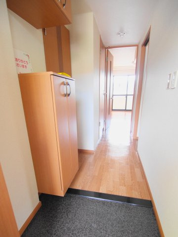 Oak　Village（オーク　ヴィレッジ）の玄関