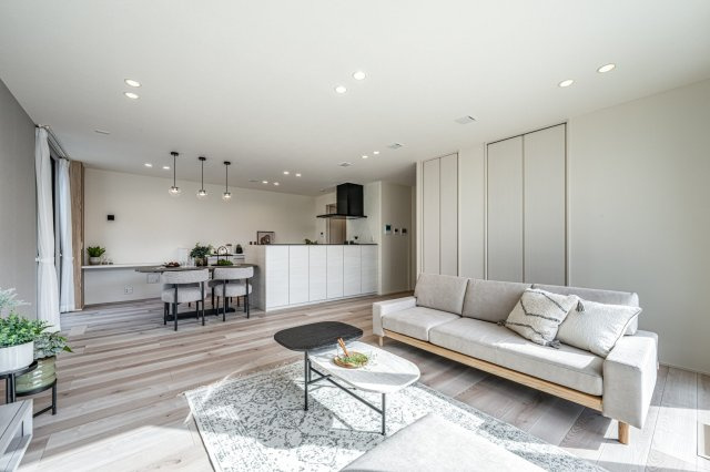 クロスウェイ広安西7-10