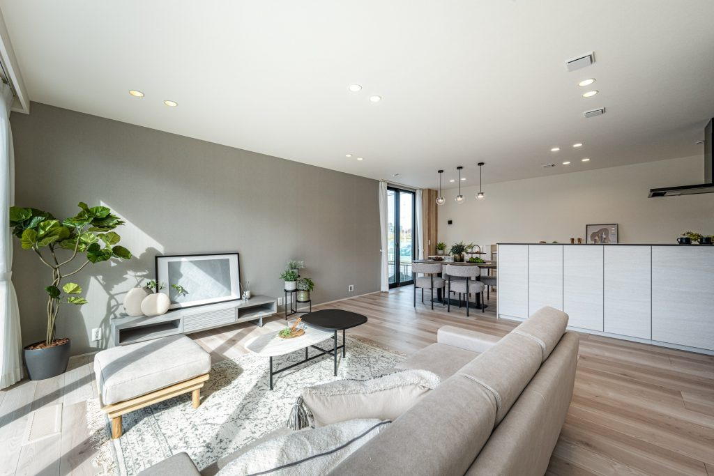 クロスウェイ広安西7-10