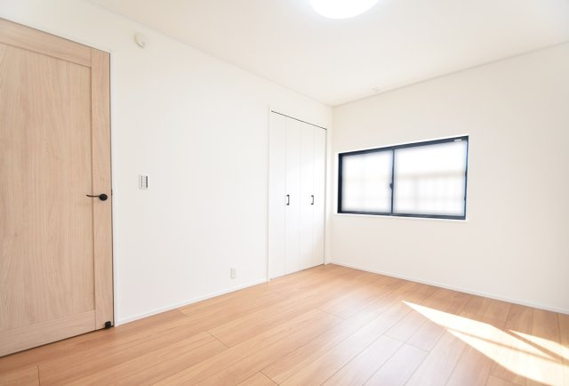 熊本市北区大窪3丁目リセットハウスの洋室