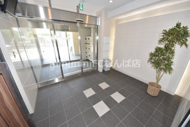 アバンティ南堀江イーストのエントランス