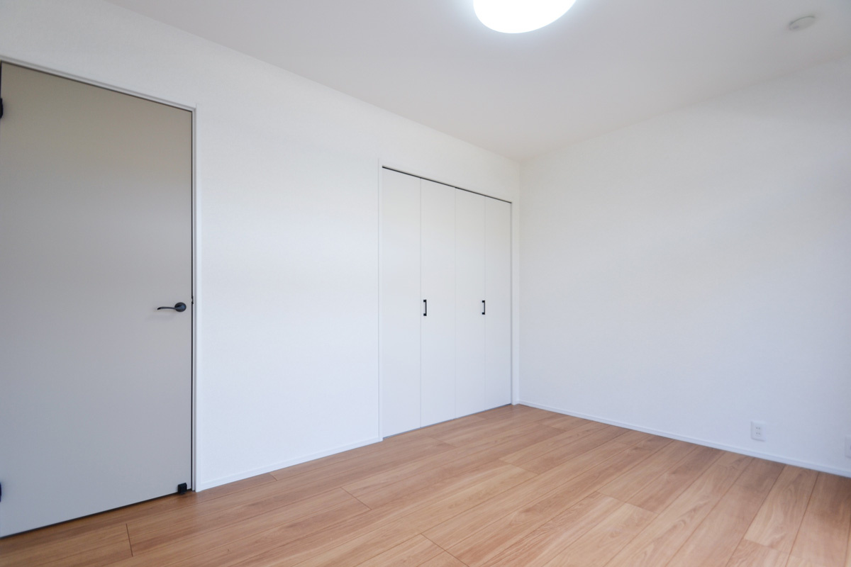 リフォーム済中古住宅の洋室