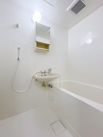 【浴室】 | PLANET SAKURA　EAST | ★リラックスできるお風呂です★