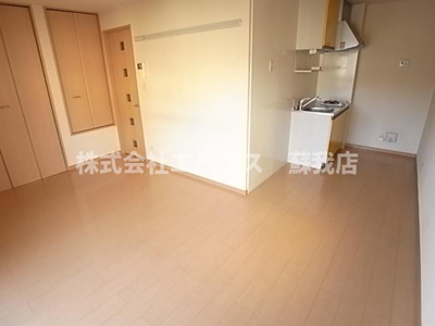 【居間・リビング】 | ピースサル | 居間です