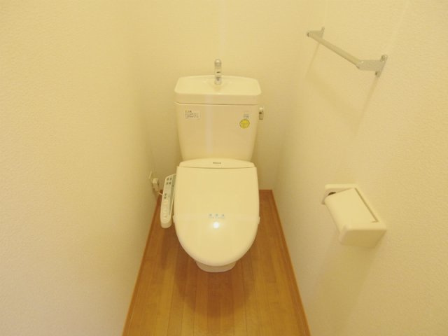 グリーンハイツ上安のトイレ