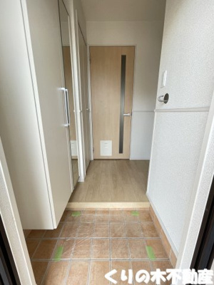 【玄関】 | ガーベランスＡ | 反転タイプのお部屋です（現況を優先します）