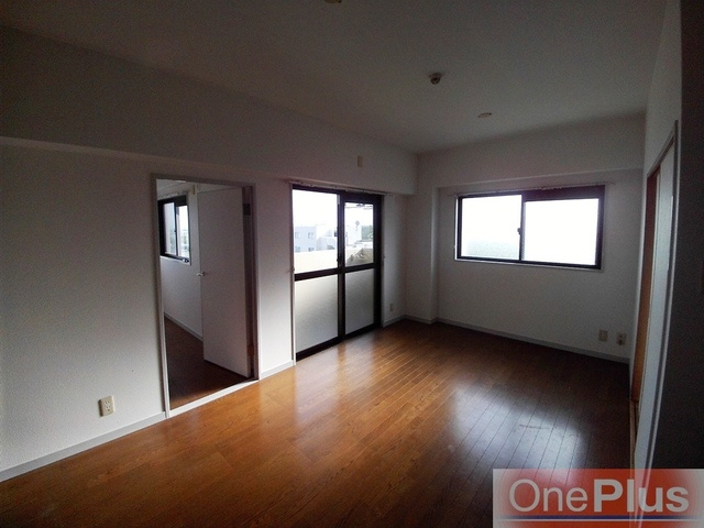 エクセレンス御影の洋室