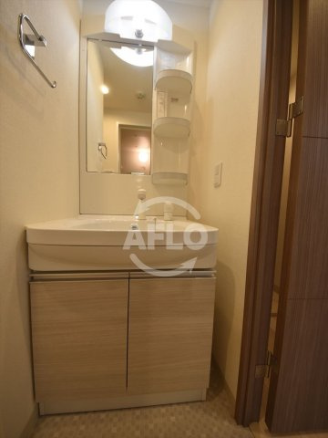 アドバンス大阪城エストレージャの独立洗面台|アドバンス大阪城エストレージャ　洗面台