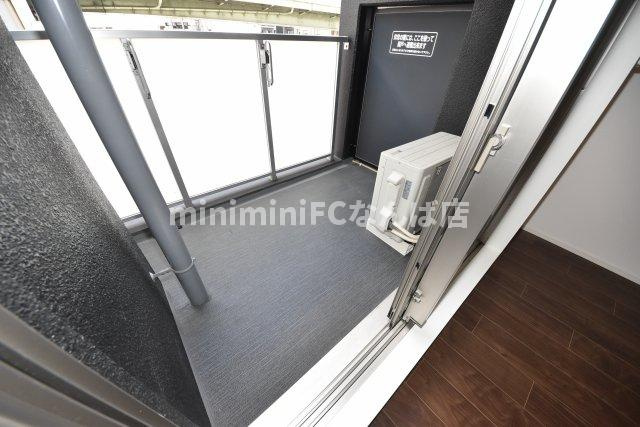 コンフォリア阿波座のバルコニー