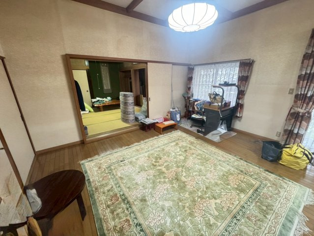 茂原市下永吉　中古戸建の居間・リビング