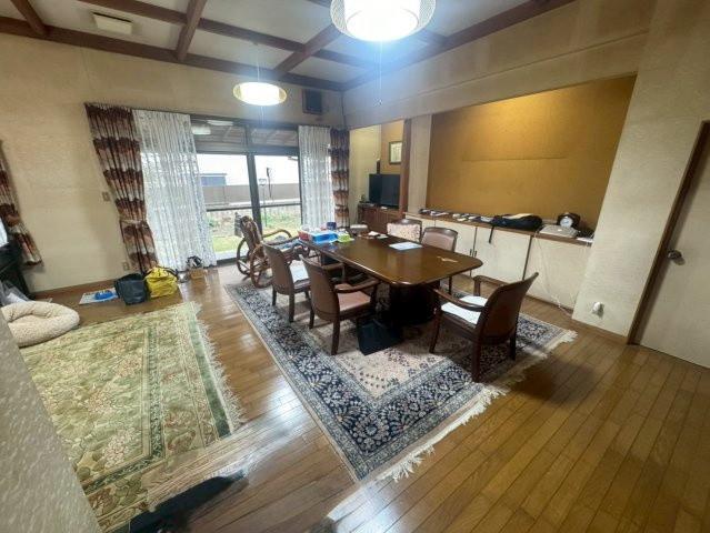 茂原市下永吉　中古戸建の居間・リビング