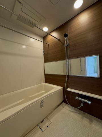 ドレッセ二子新地の浴室