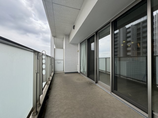 ドレッセ二子新地のバルコニー