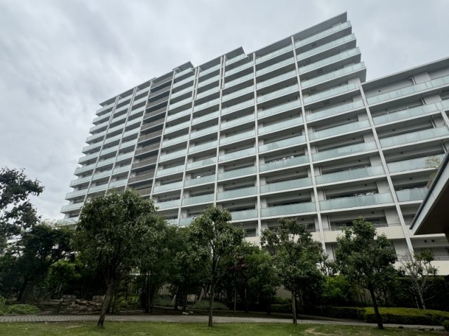 ドレッセ二子新地の外観