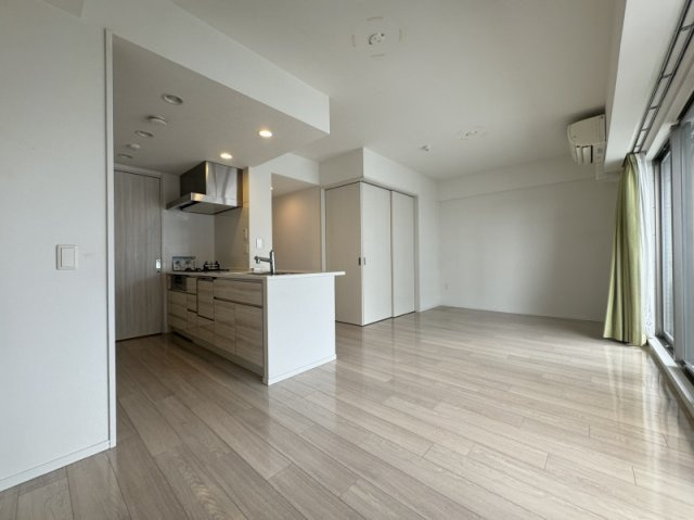 ドレッセ二子新地の居間・リビング